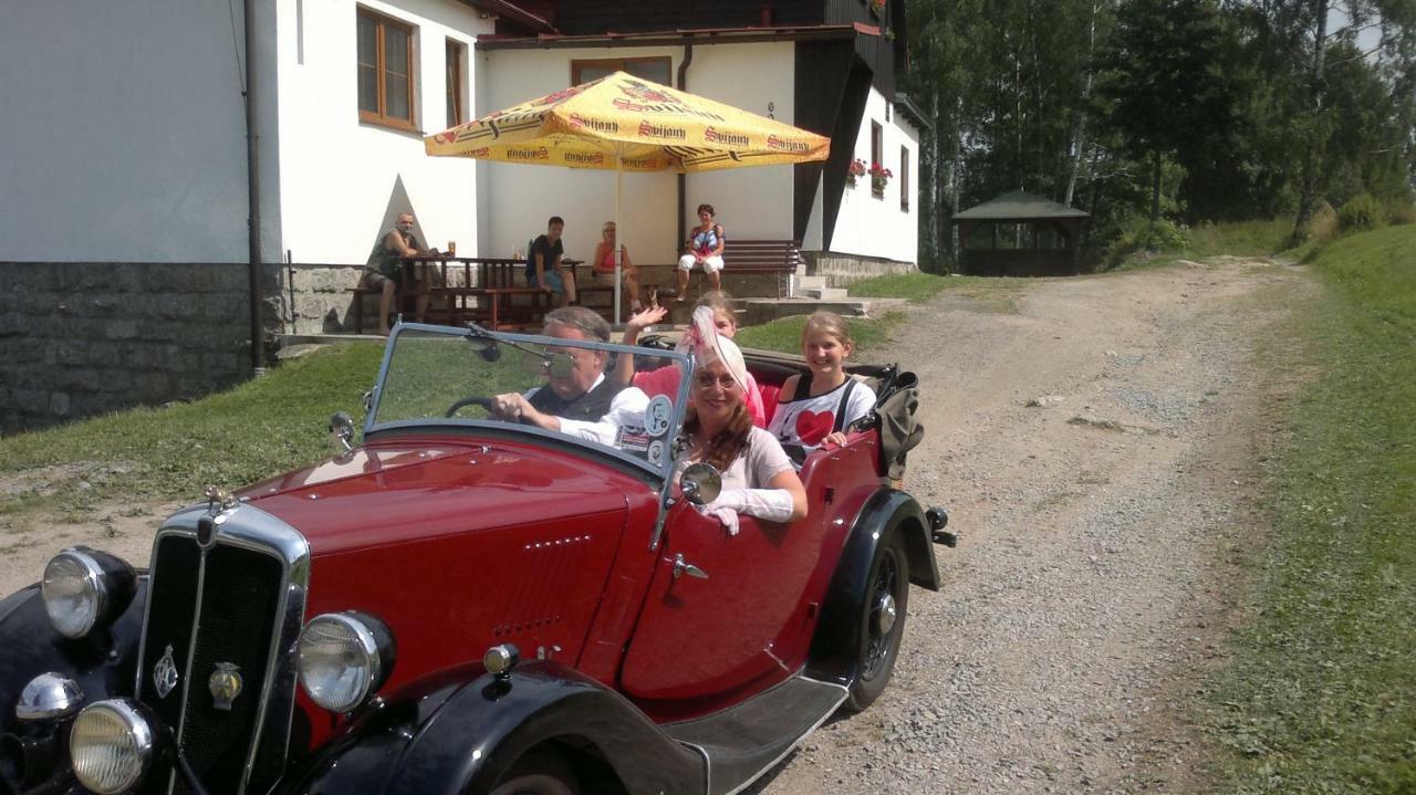 Penzion Jizerka Jablonec nad Nisou Eksteriør billede